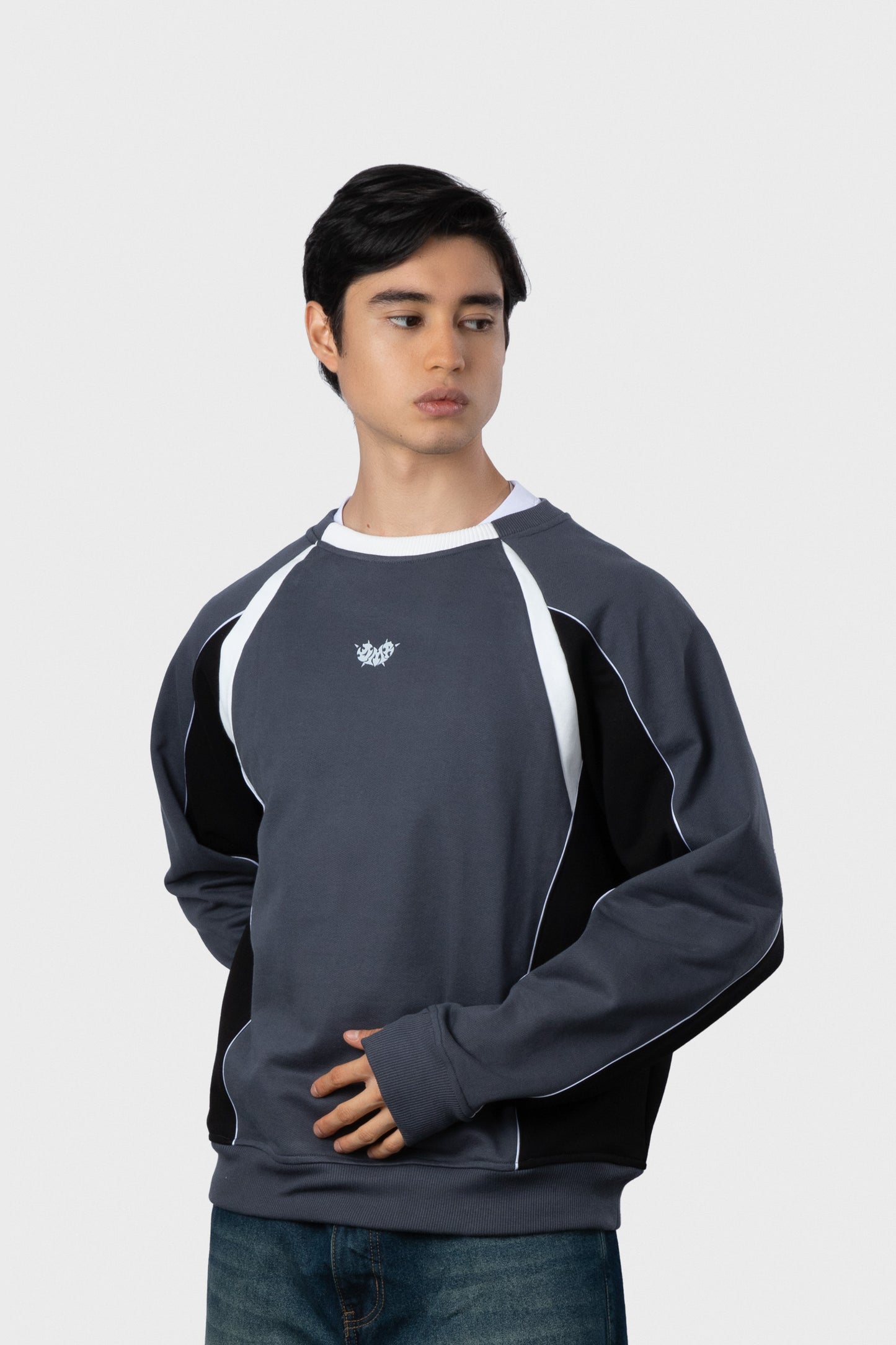 POLERA SIN CAPUCHA BRADS