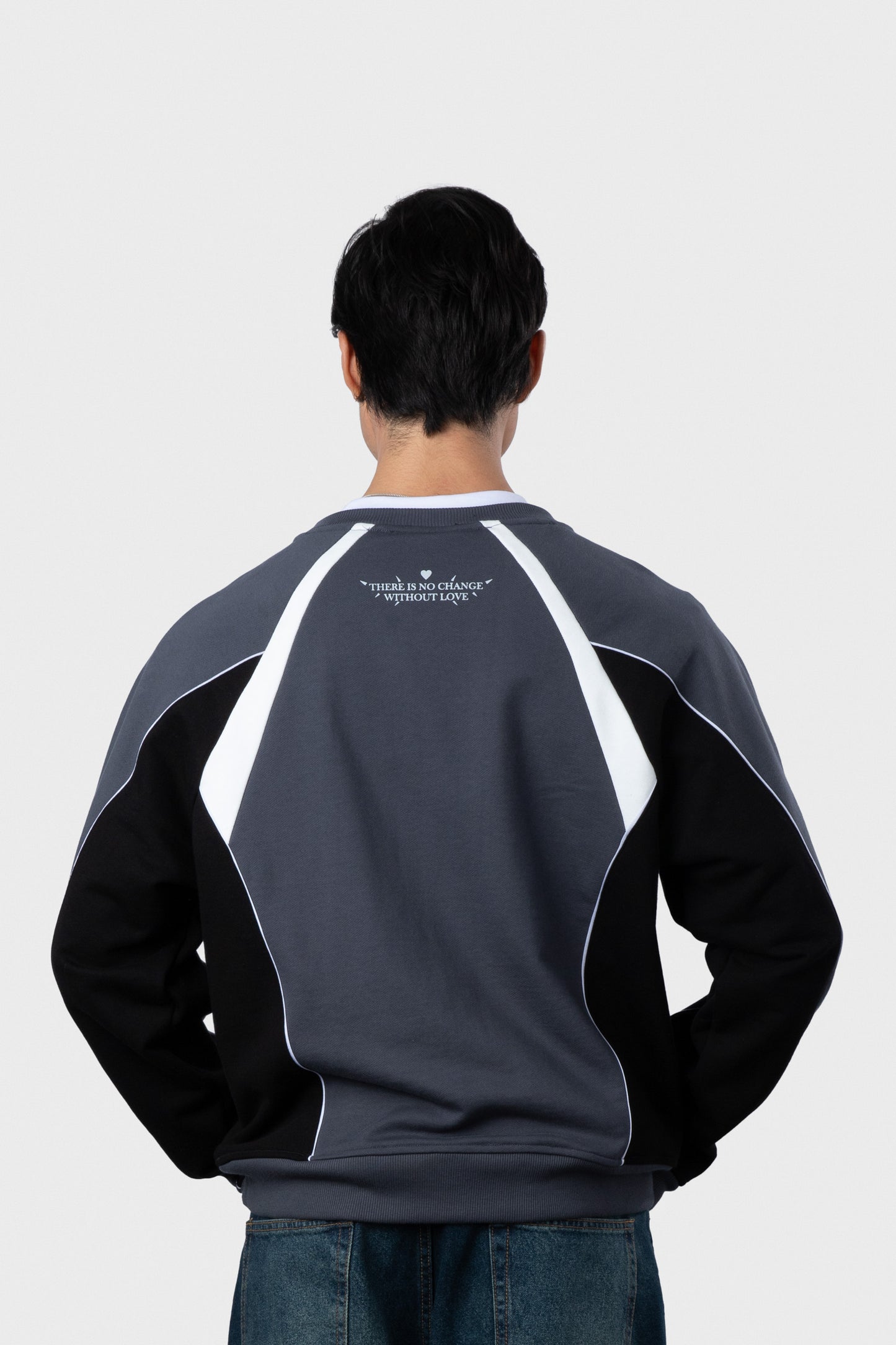POLERA SIN CAPUCHA BRADS