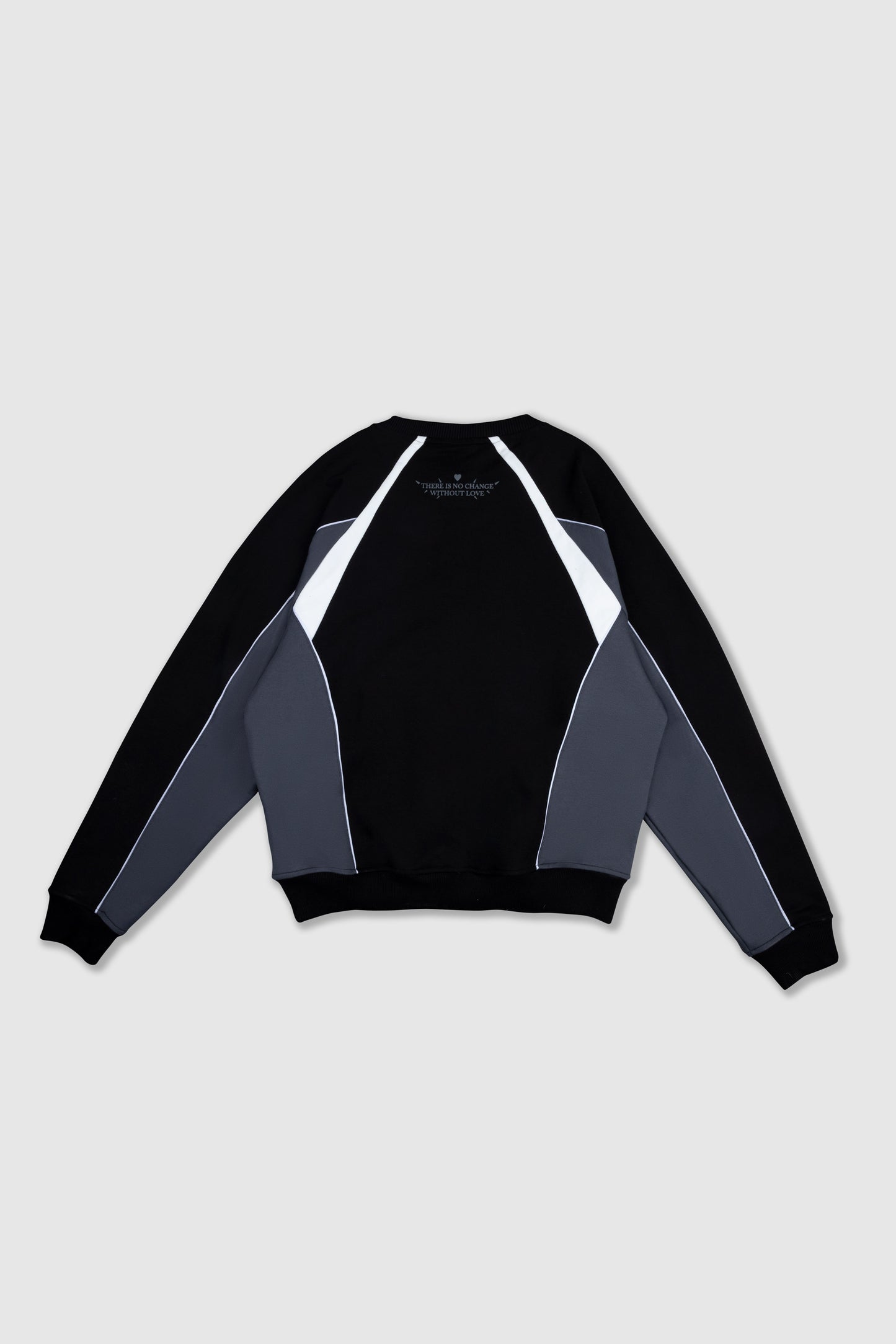 POLERA SIN CAPUCHA BRADS