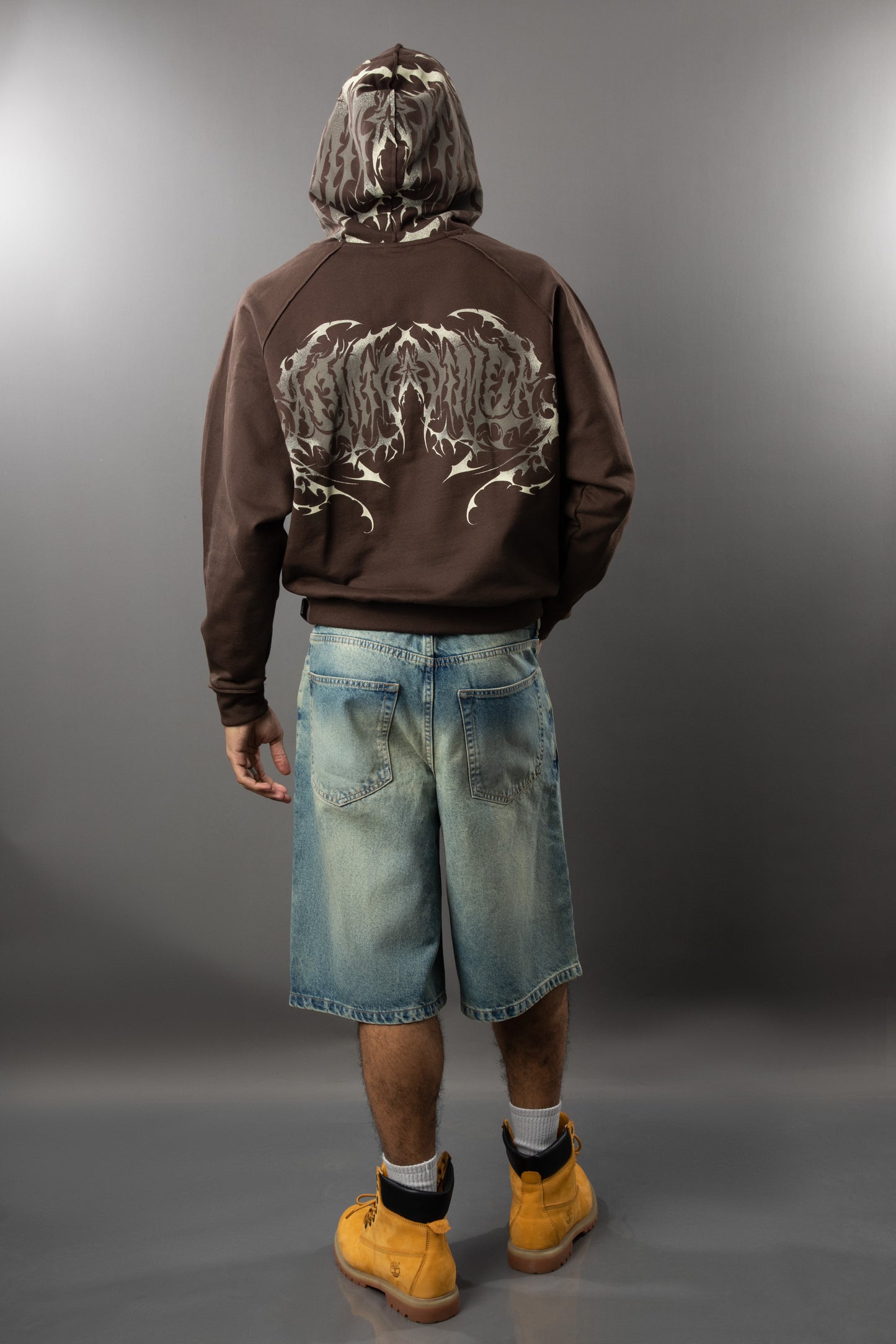 POLERA CON CAPUCHA LOCOTE